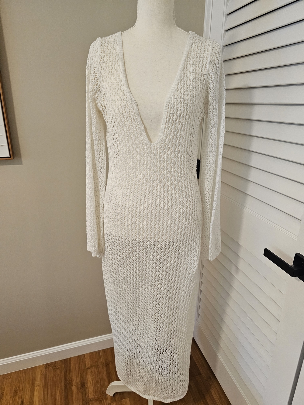 Deep V-Neck White Crochet Maxi Dress/swimsuit Cover Up
